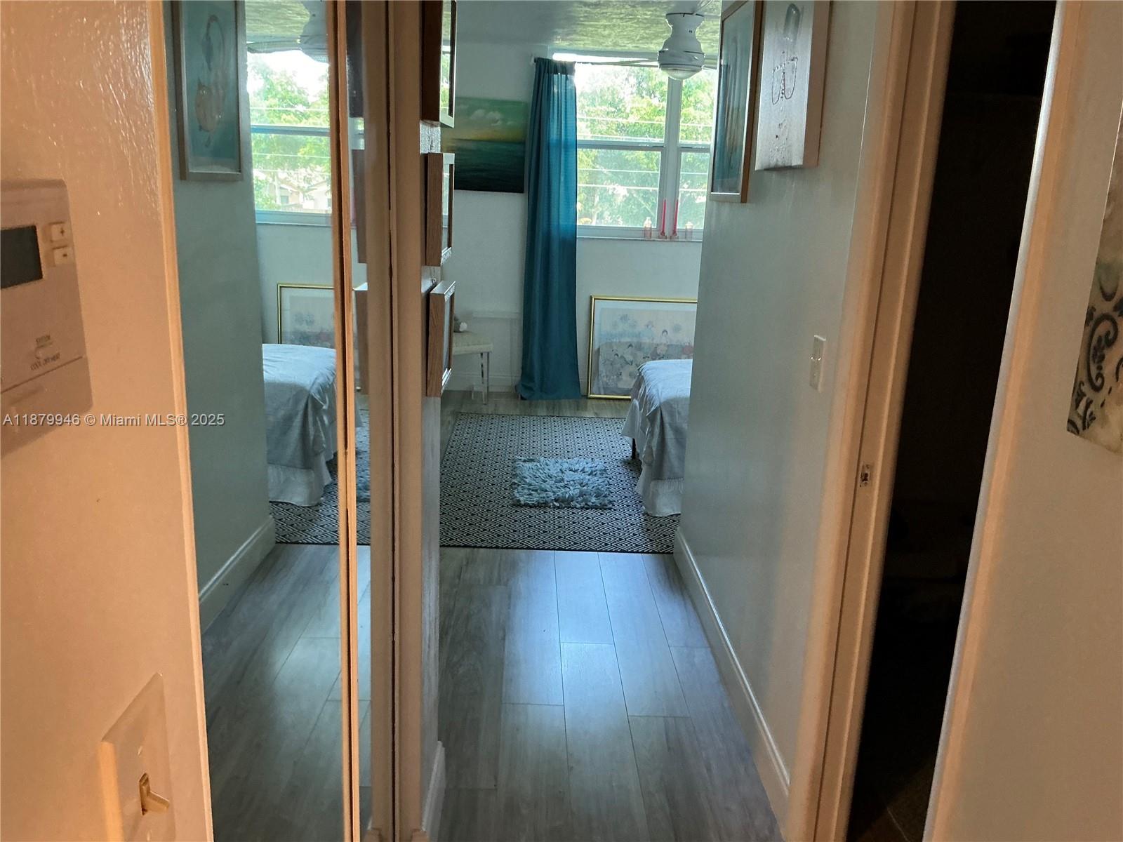 OMEGA CONDO NO 3 - Residential