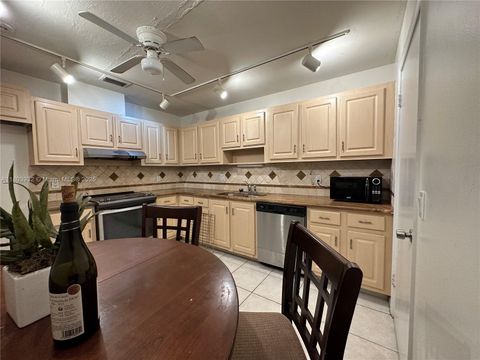 8003 Ambach Way 8003 Hypoluxo FL 33462