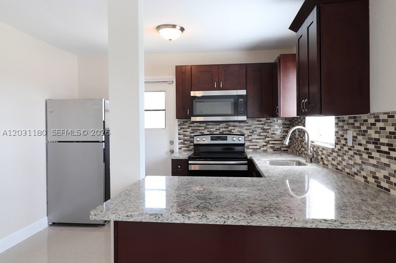1861 NW 59th Way