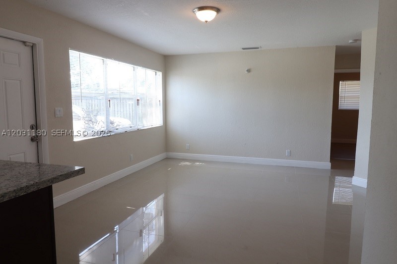 1861 NW 59th Way