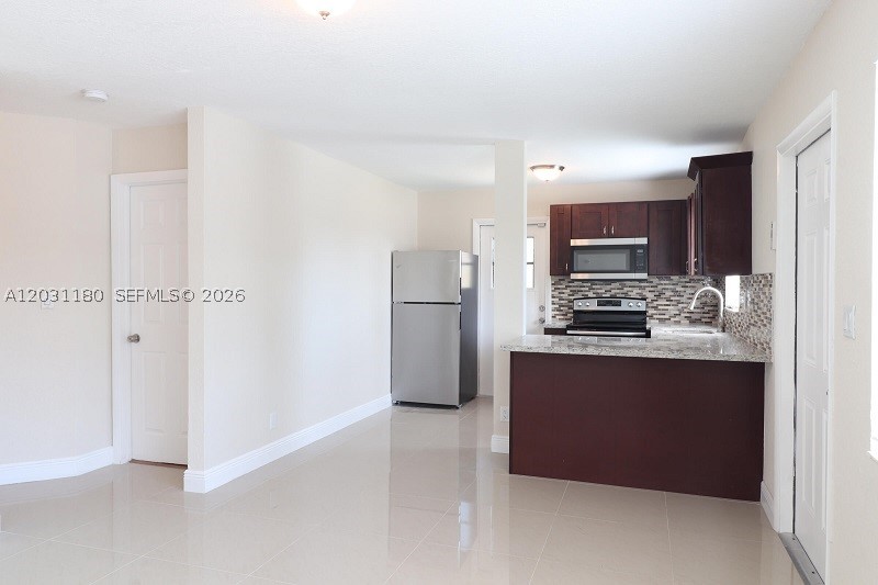 1861 NW 59th Way