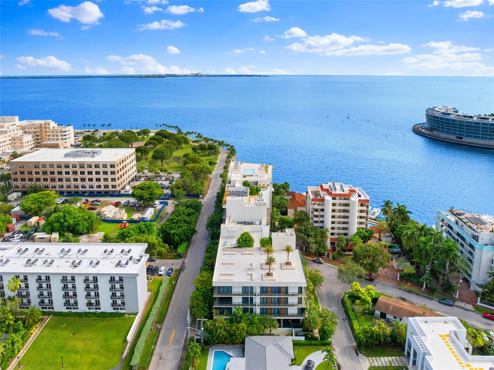 BRICKELLS FLAGLER - Residential