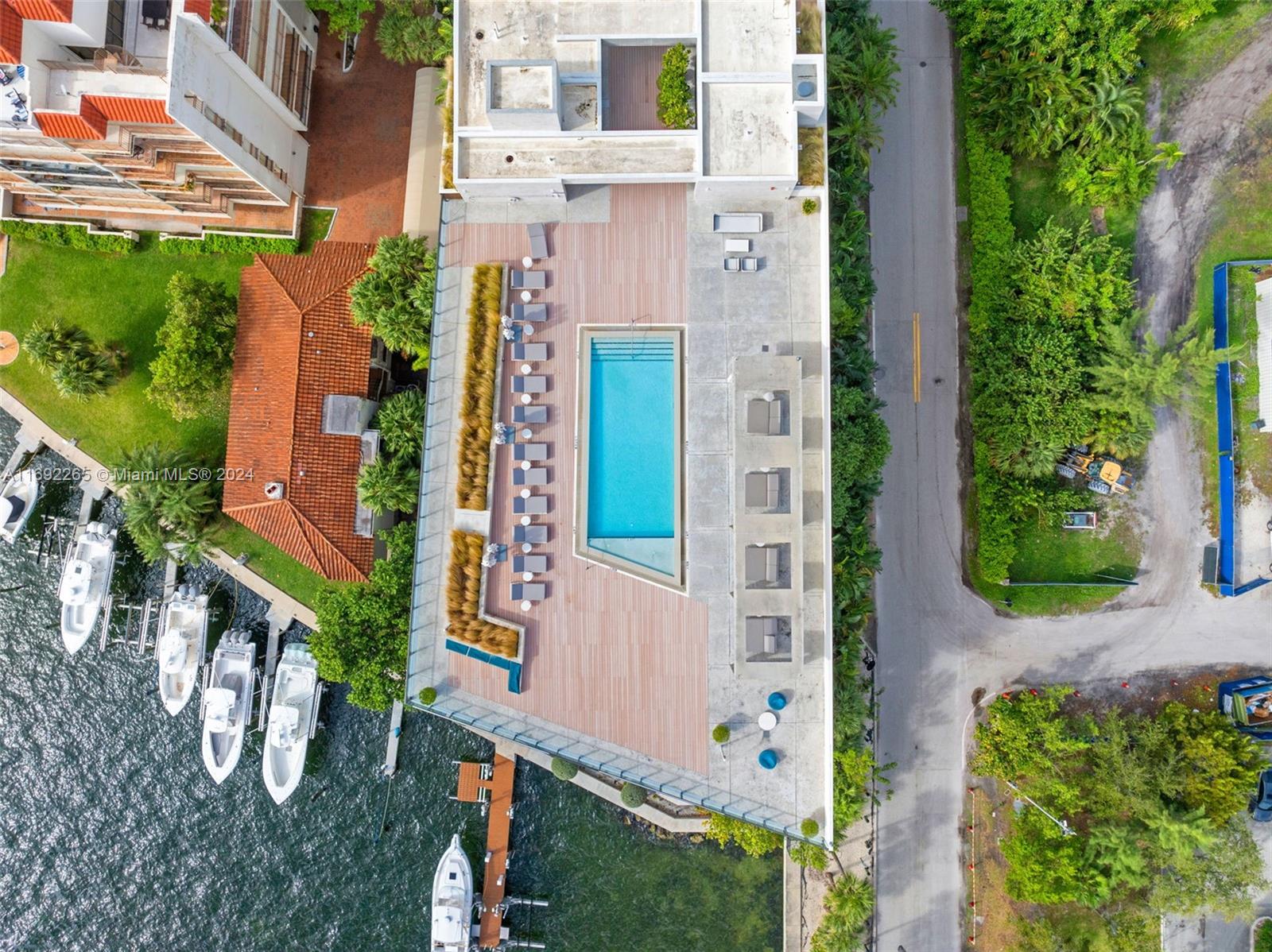BRICKELLS FLAGLER - Residential