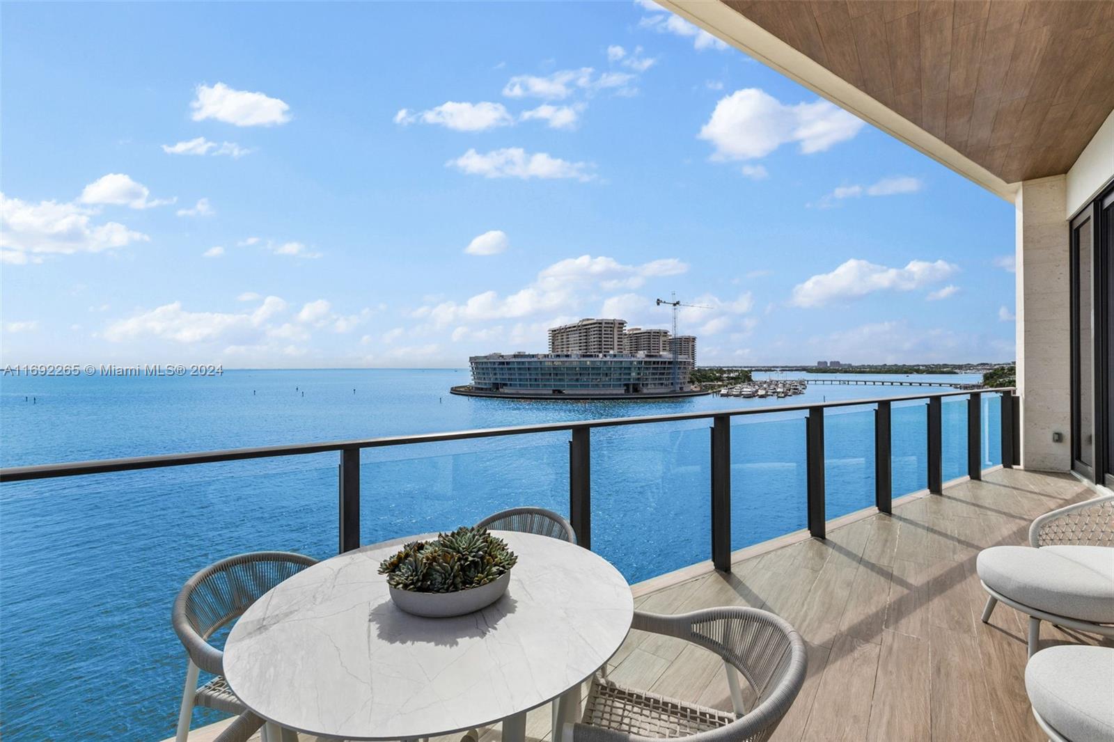 BRICKELLS FLAGLER - Residential
