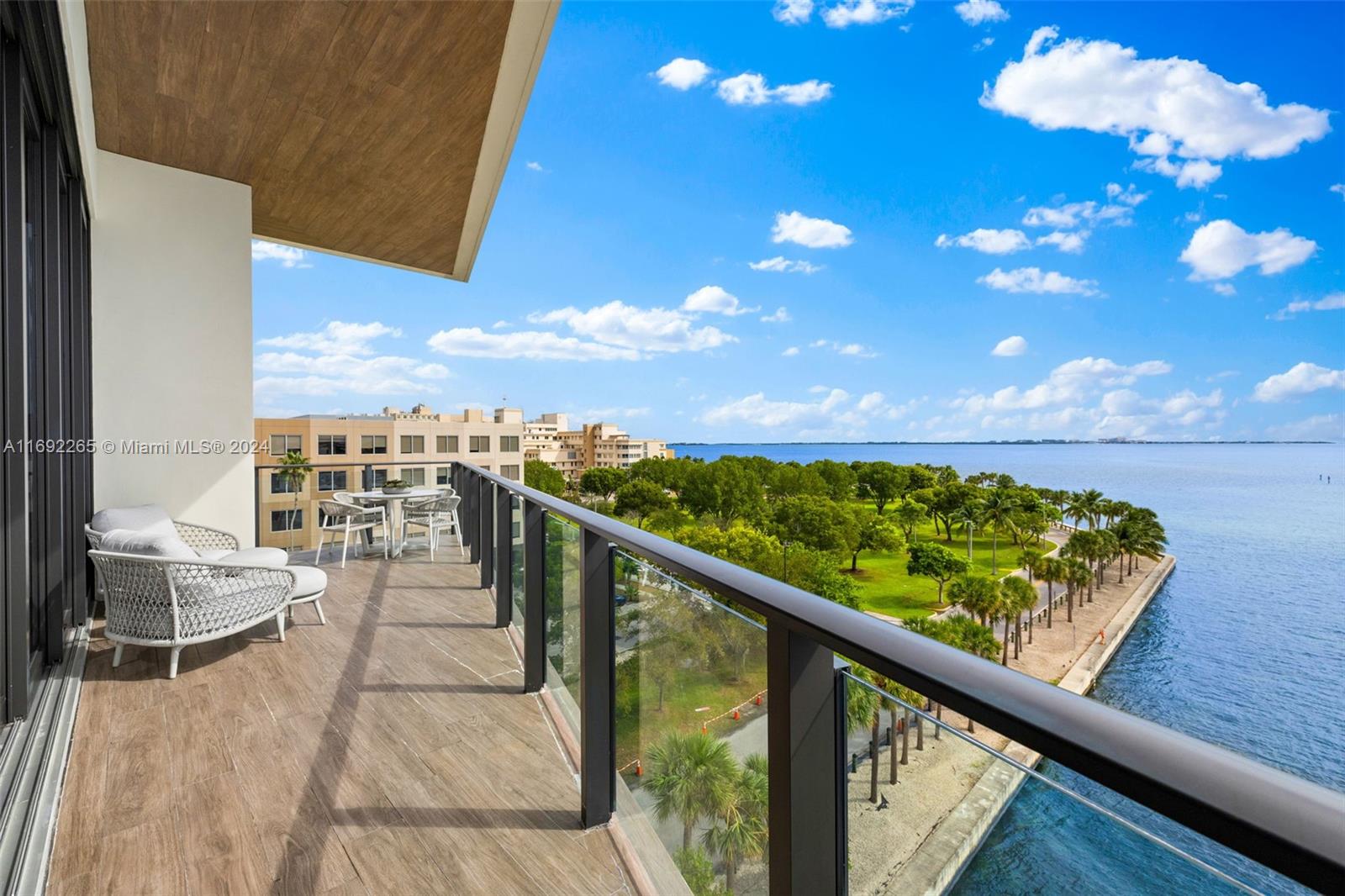 BRICKELLS FLAGLER - Residential