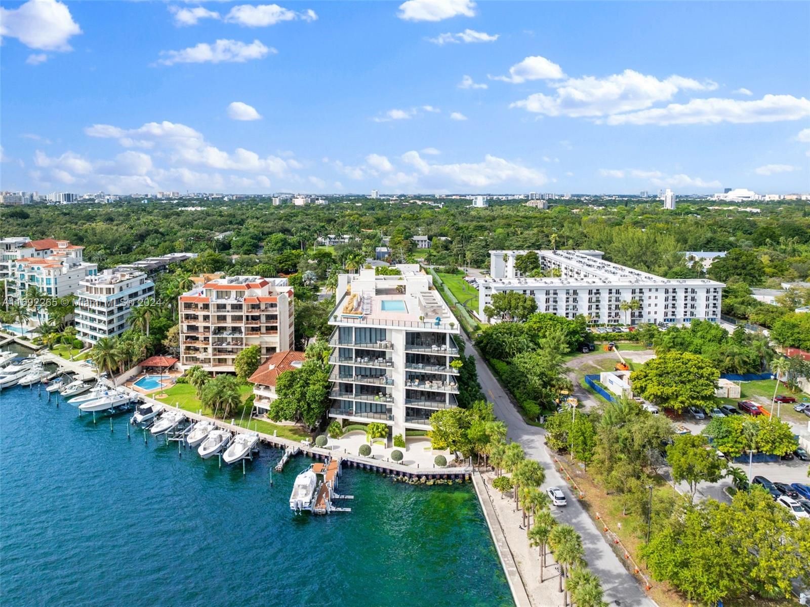 BRICKELLS FLAGLER - Residential