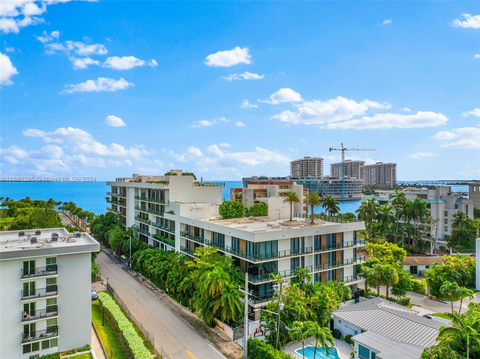 BRICKELLS FLAGLER - Residential