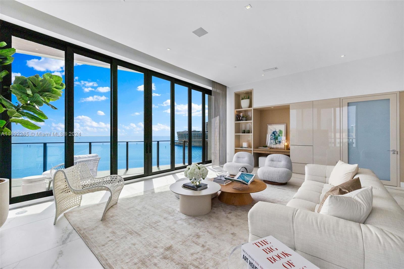 BRICKELLS FLAGLER - Residential