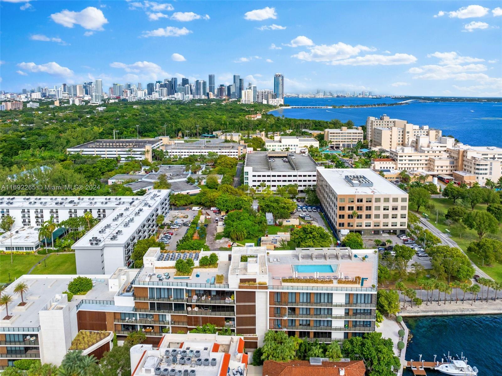 BRICKELLS FLAGLER - Residential