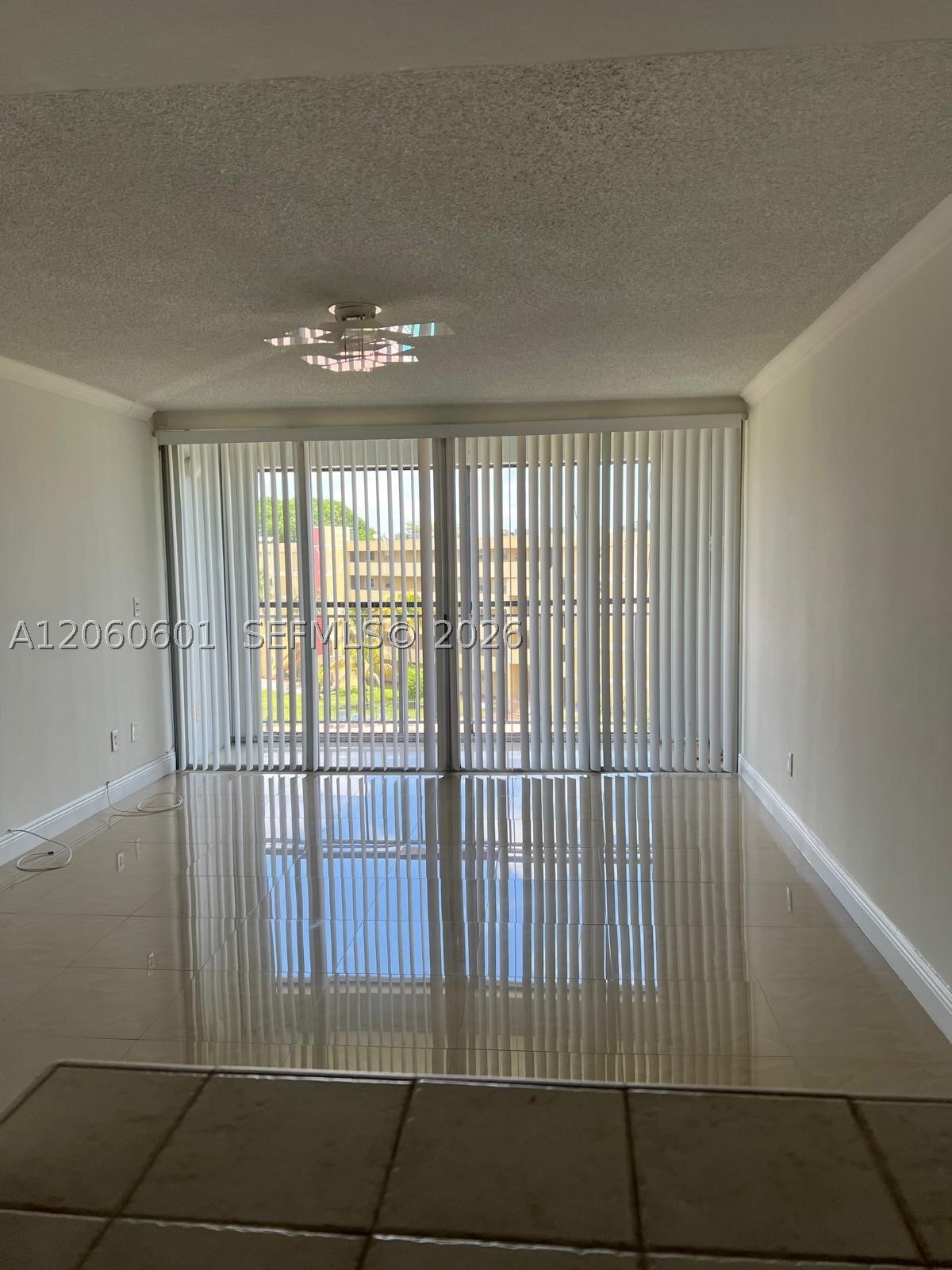 9210 Fontainebleau Blvd 506, Miami FL 33172