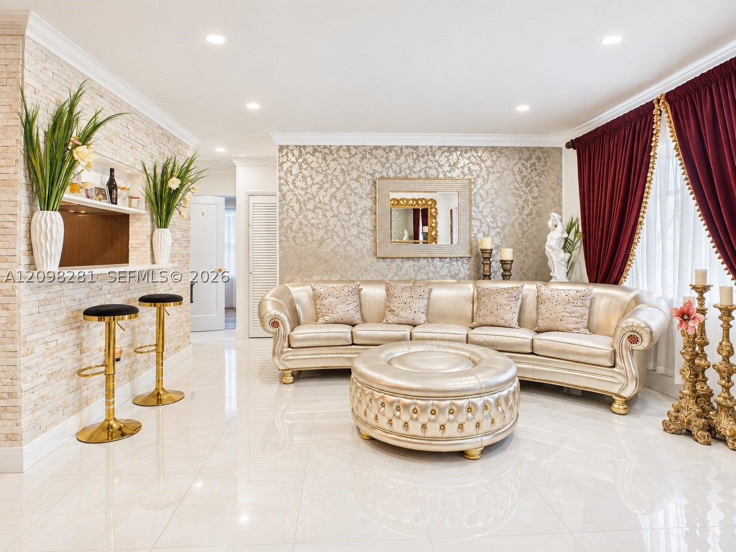 9911 Haitian Dr, Cutler Bay, FL, 33189/$625,000 2 9911 Haitian Dr