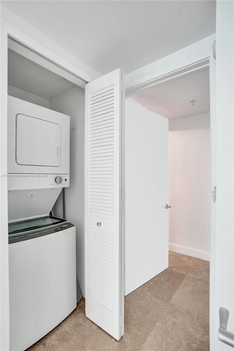 THE EMERALD AT BRICKELL C - Residential Lease