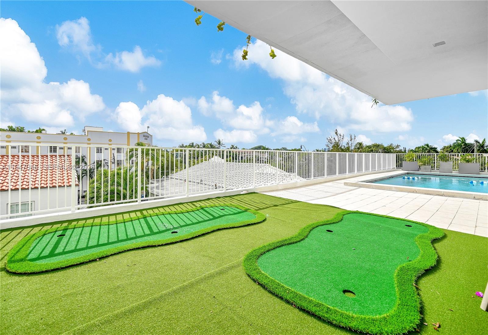 CLEARVIEW TOWERS CONDO - Residential