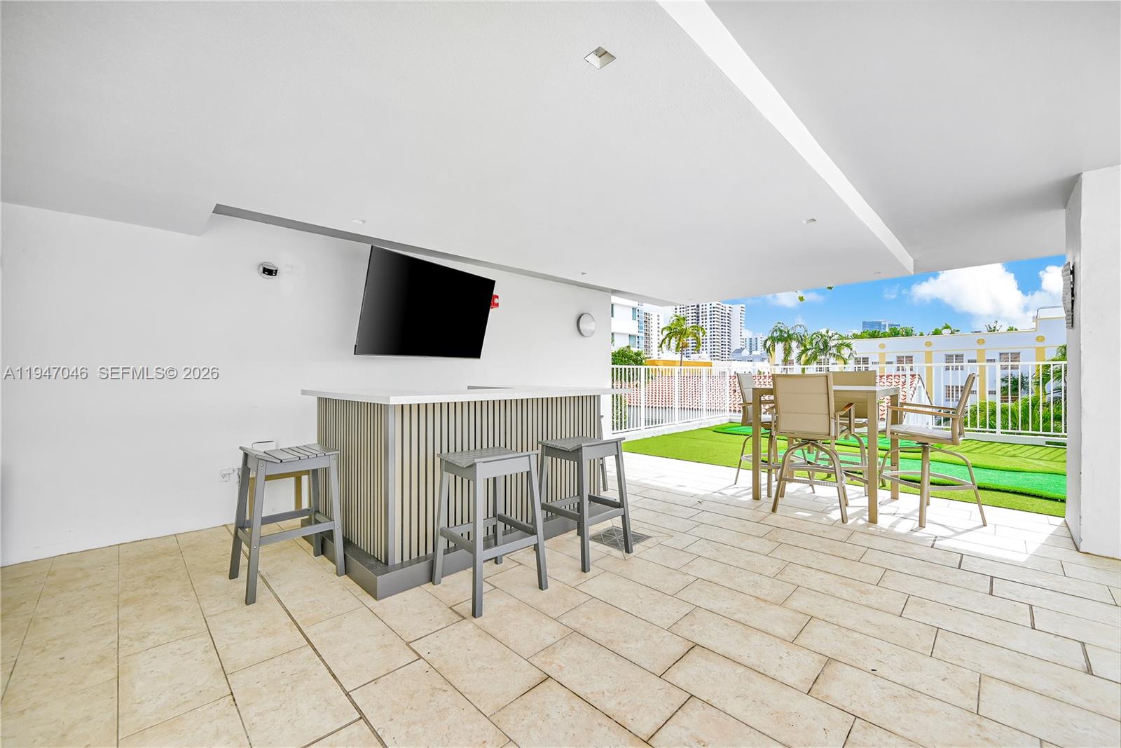 CLEARVIEW TOWERS CONDO - Residential