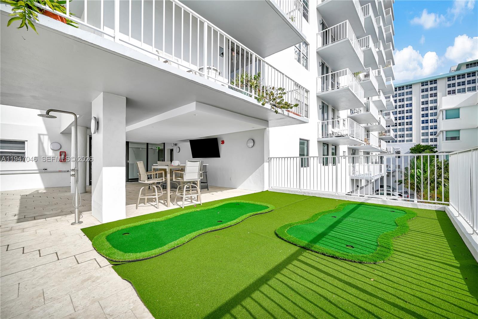 CLEARVIEW TOWERS CONDO - Residential