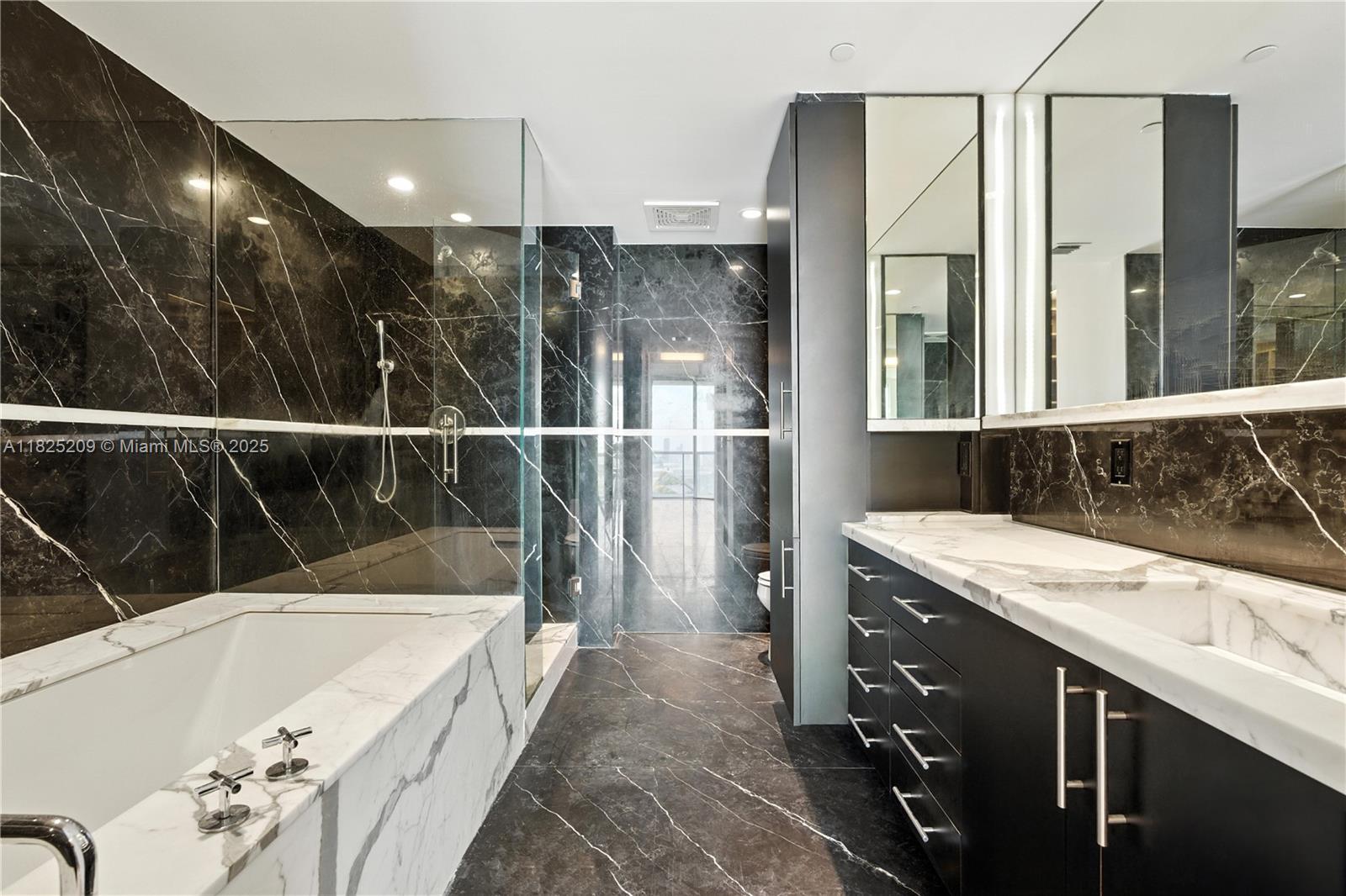 50 BISCAYNE CONDO - Residential