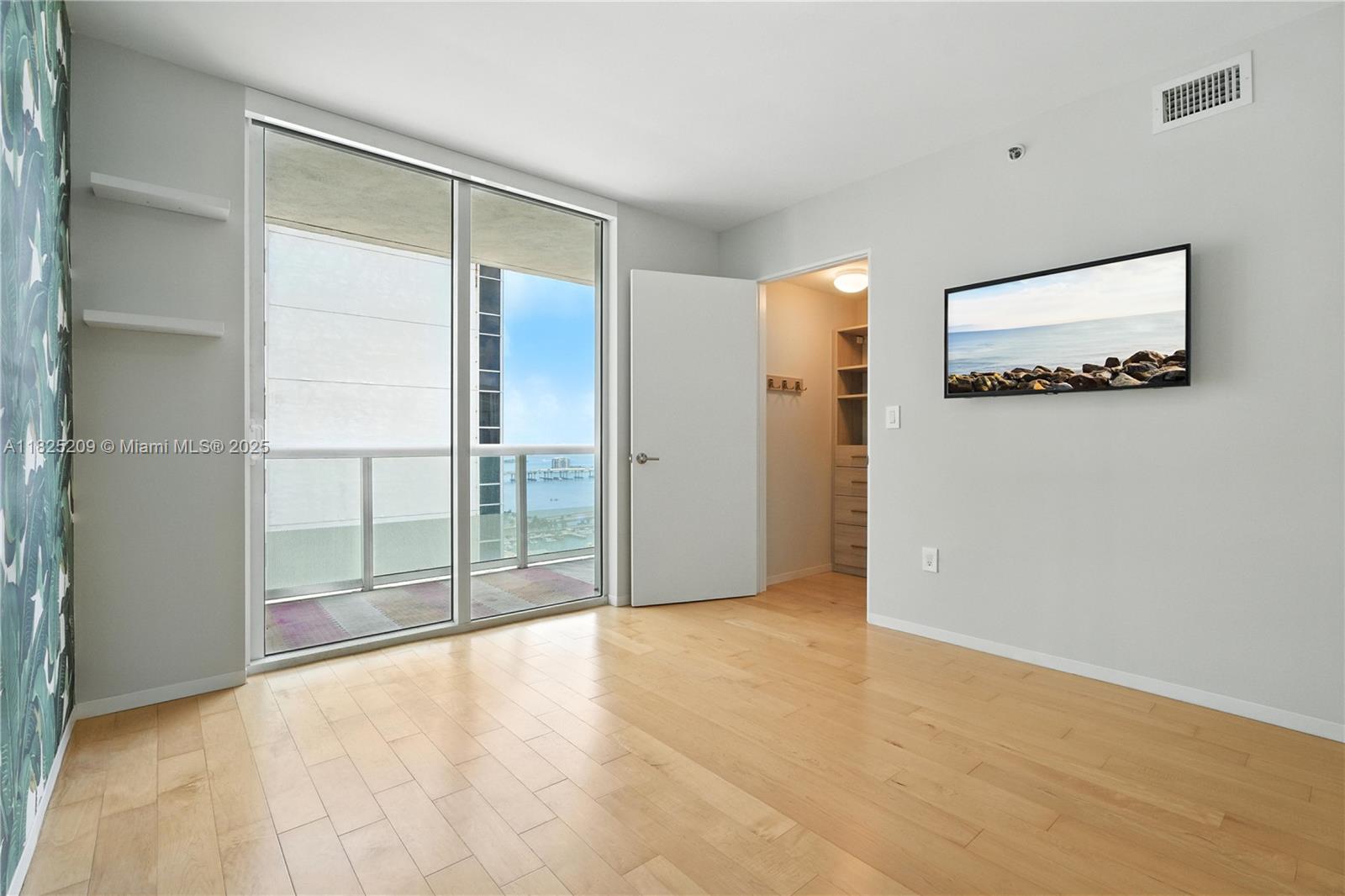 50 BISCAYNE CONDO - Residential