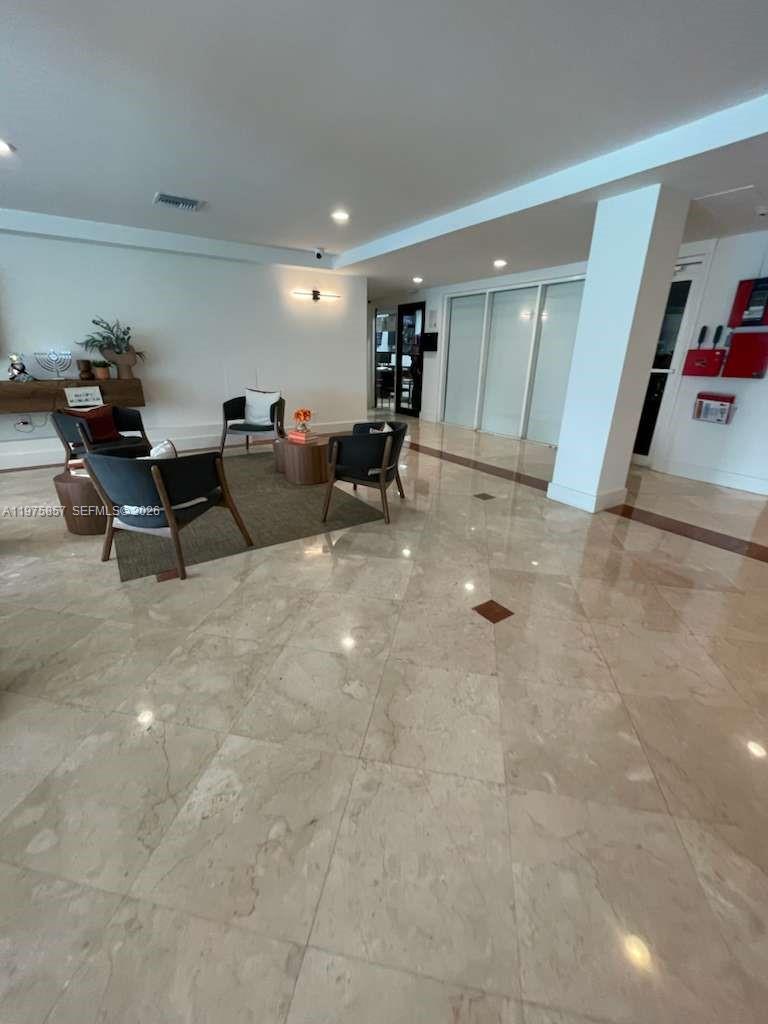 ISLAND PLACE AT NORTH BAY - Residential