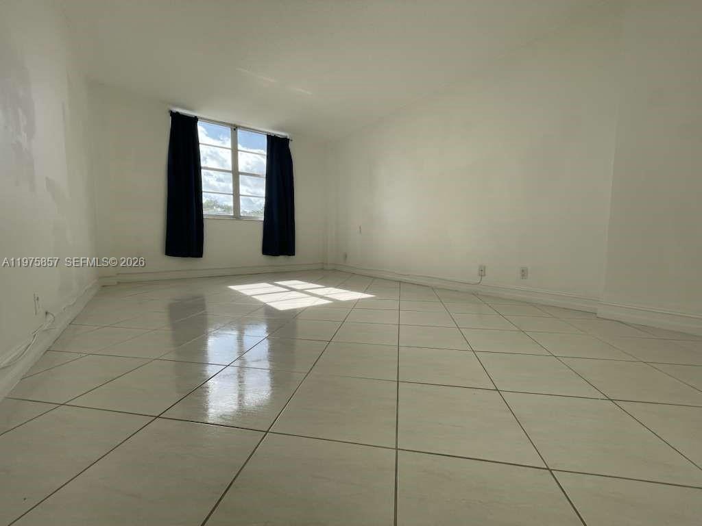 ISLAND PLACE AT NORTH BAY - Residential