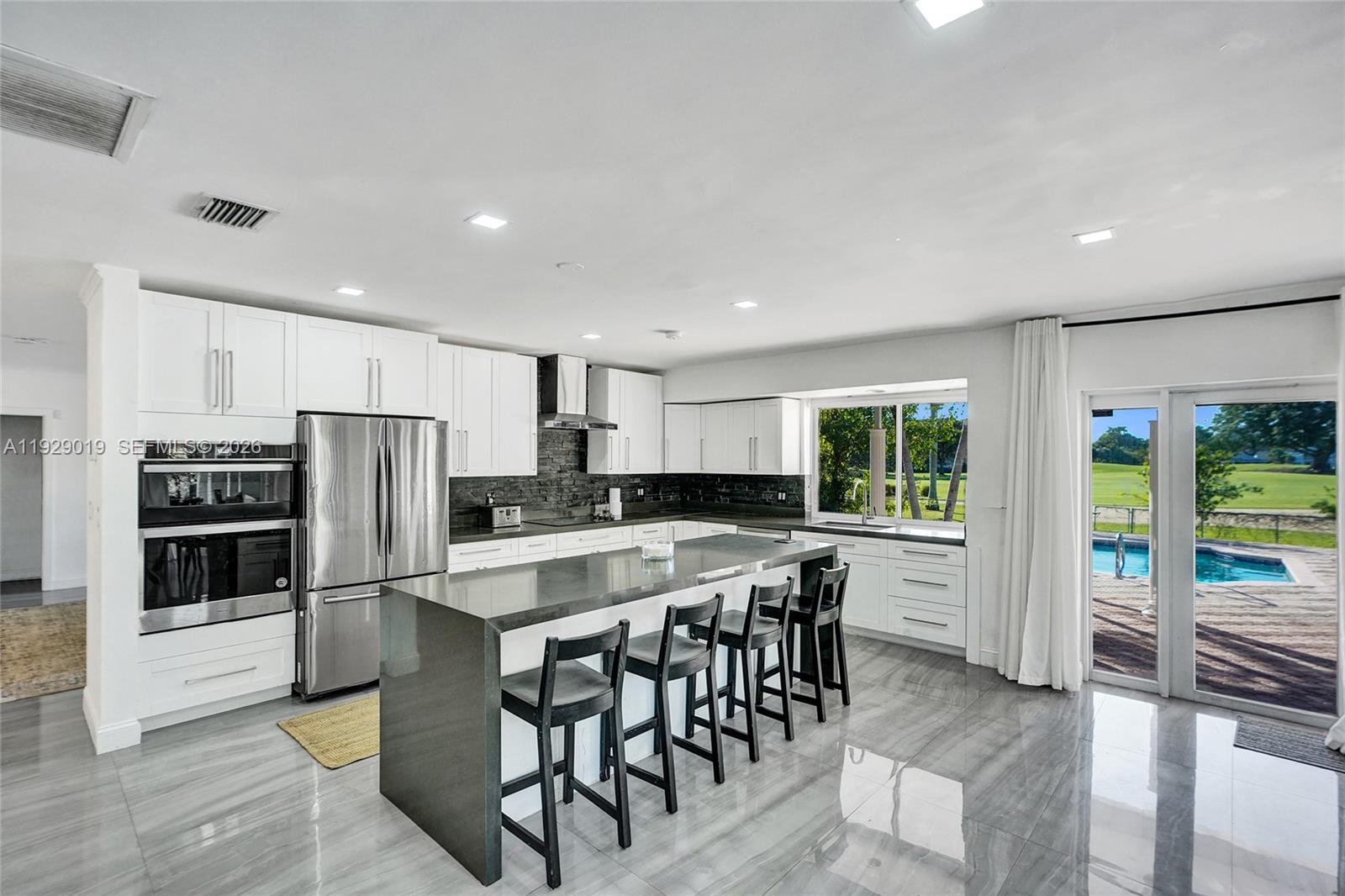 EMERALD HILLS - Residential