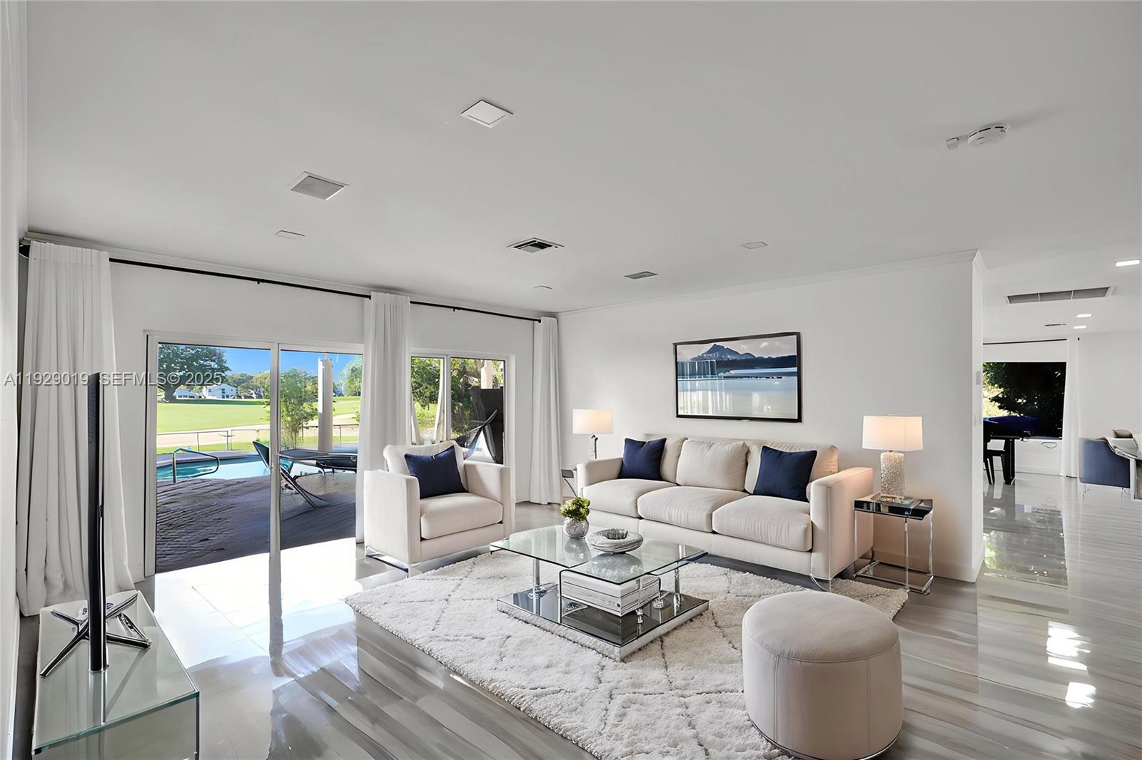 EMERALD HILLS - Residential