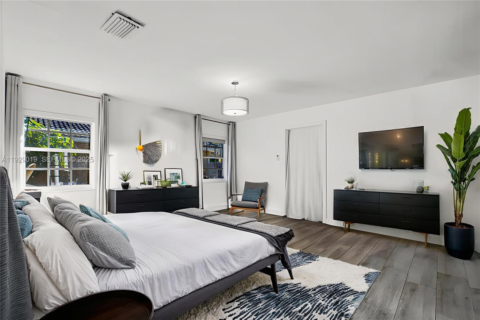 EMERALD HILLS - Residential