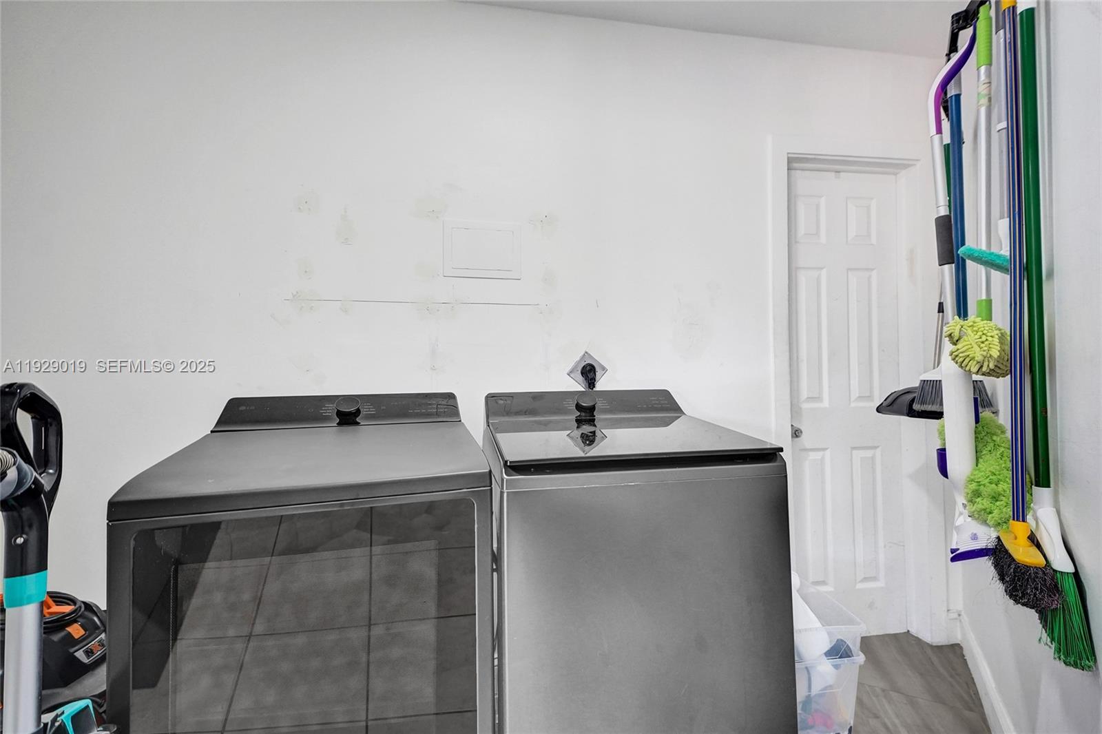 EMERALD HILLS - Residential