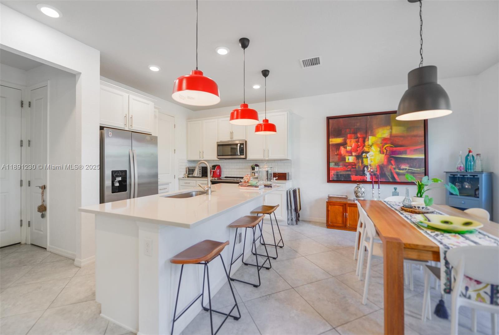 HILLCREST COUNTRY CLUB SO - Residential