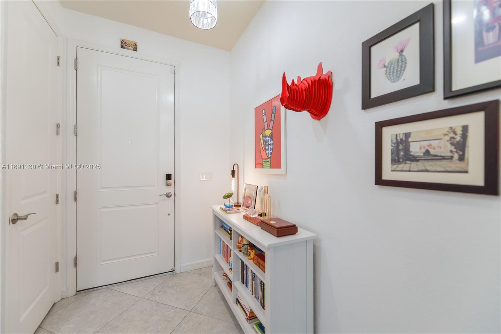 HILLCREST COUNTRY CLUB SO - Residential