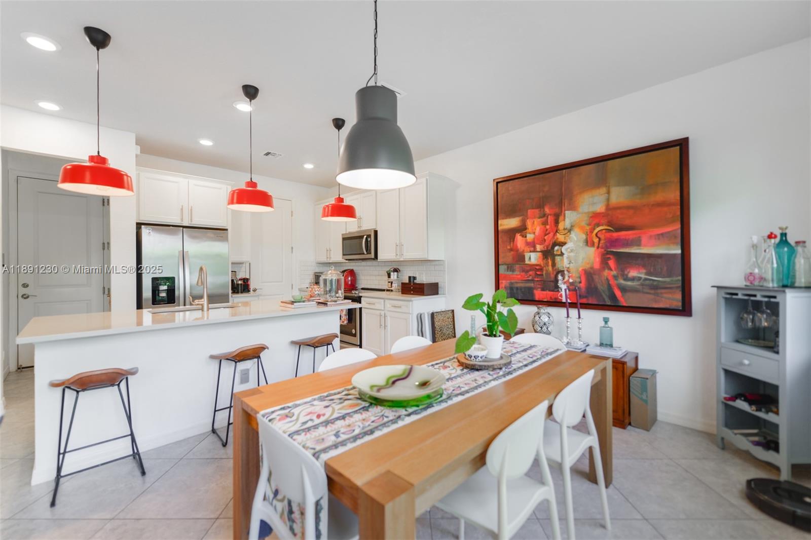 HILLCREST COUNTRY CLUB SO - Residential