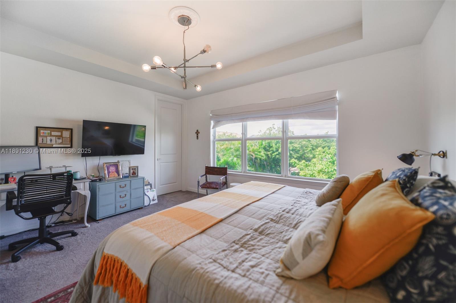 HILLCREST COUNTRY CLUB SO - Residential