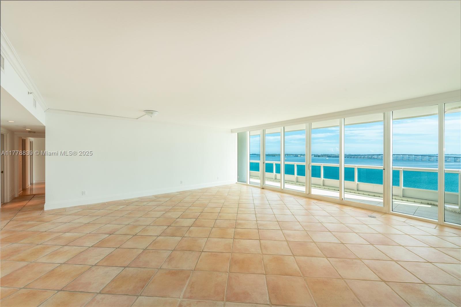 1643 Brickell Ave 1103