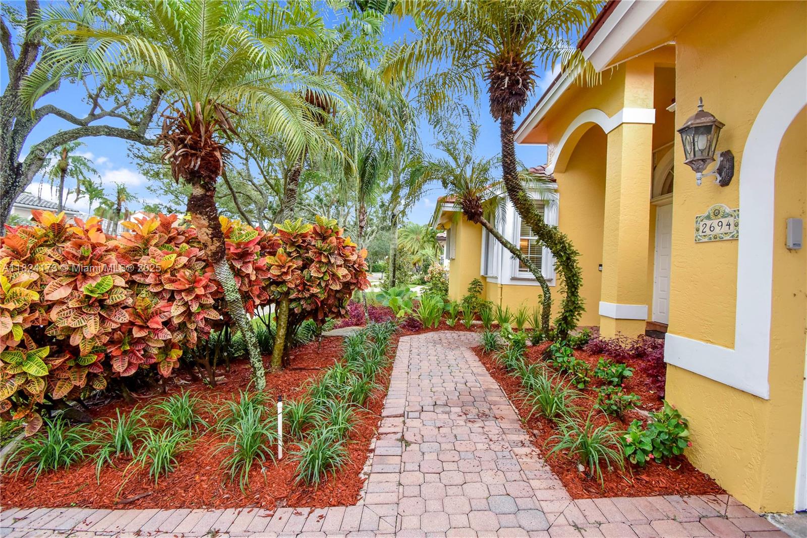 2694 Oakbrook Dr