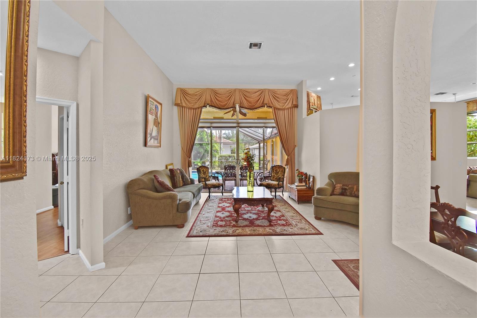 SECTOR 7 SOUTH - Residential