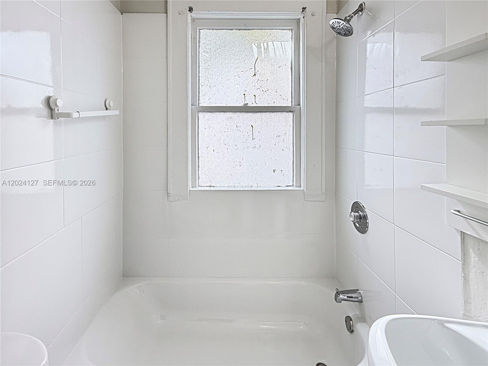 MENDOZA CONDO - Residential Lease