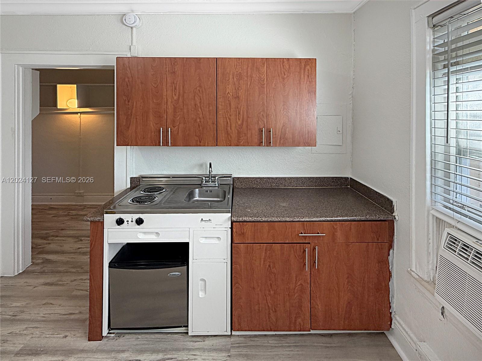 MENDOZA CONDO - Residential Lease