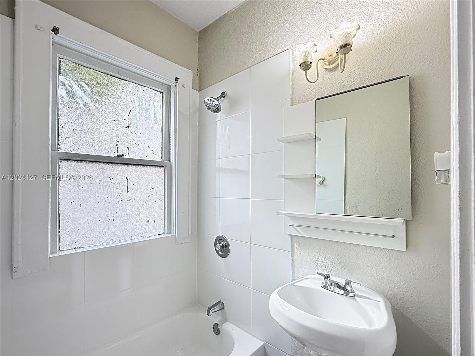 MENDOZA CONDO - Residential Lease