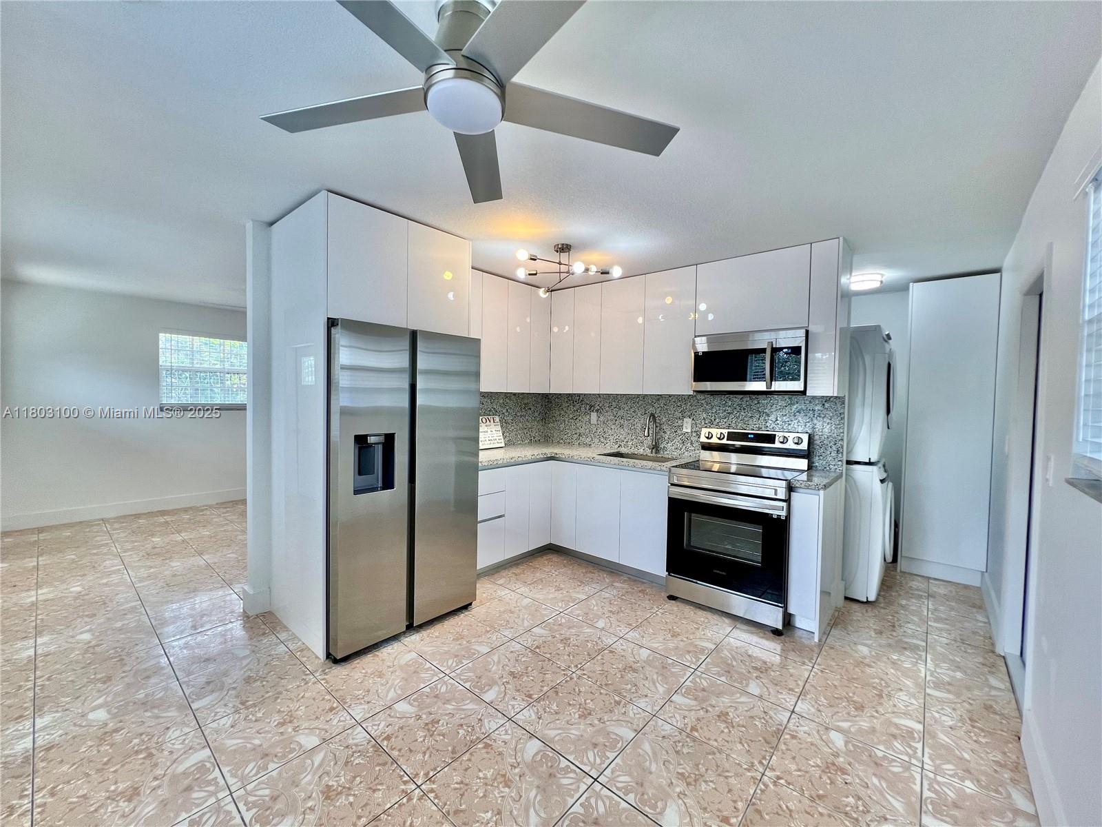 3081 NW 94th St 3081