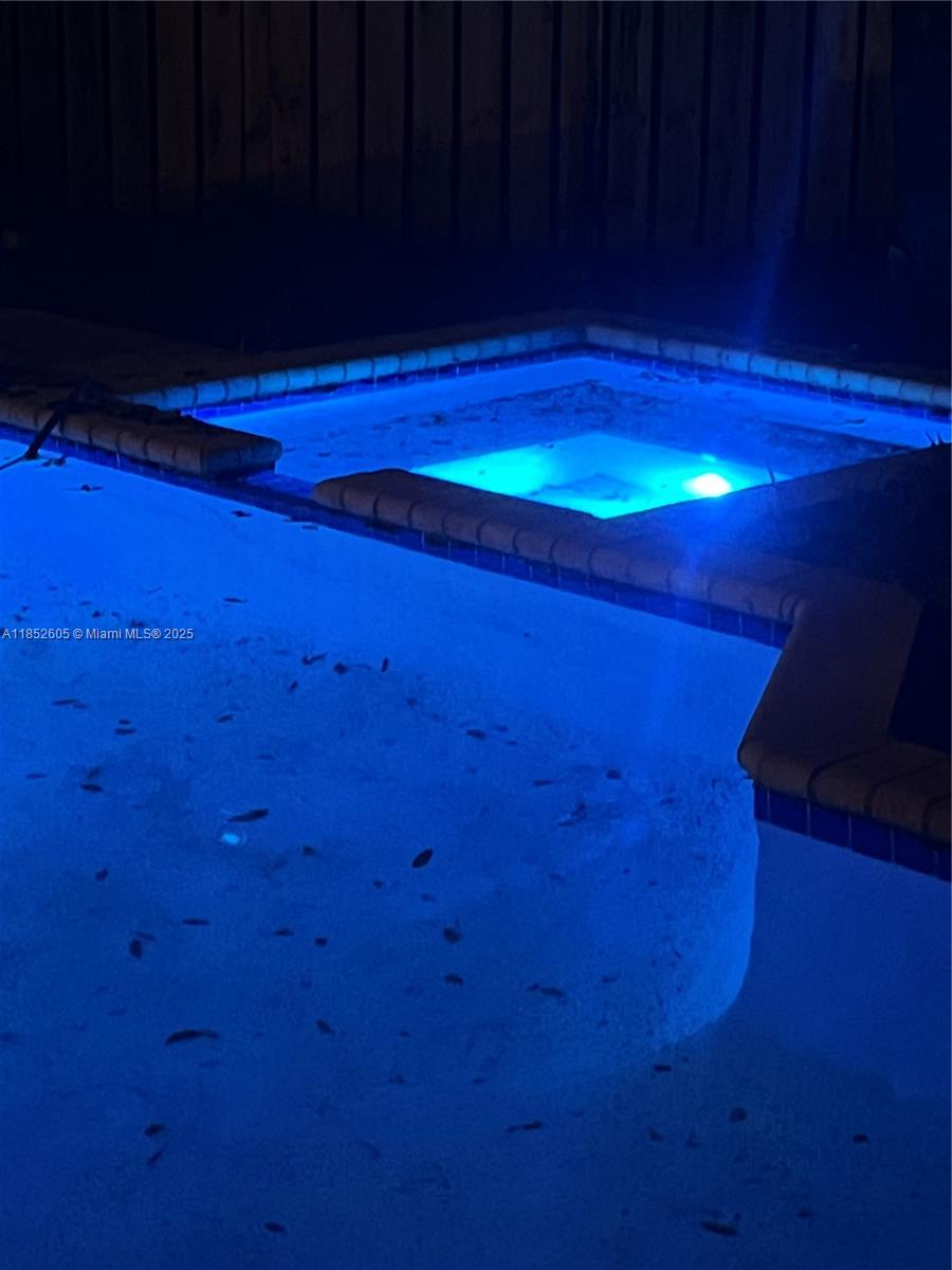 OAK RUN OF ARVIDA COUNTRY - Residential