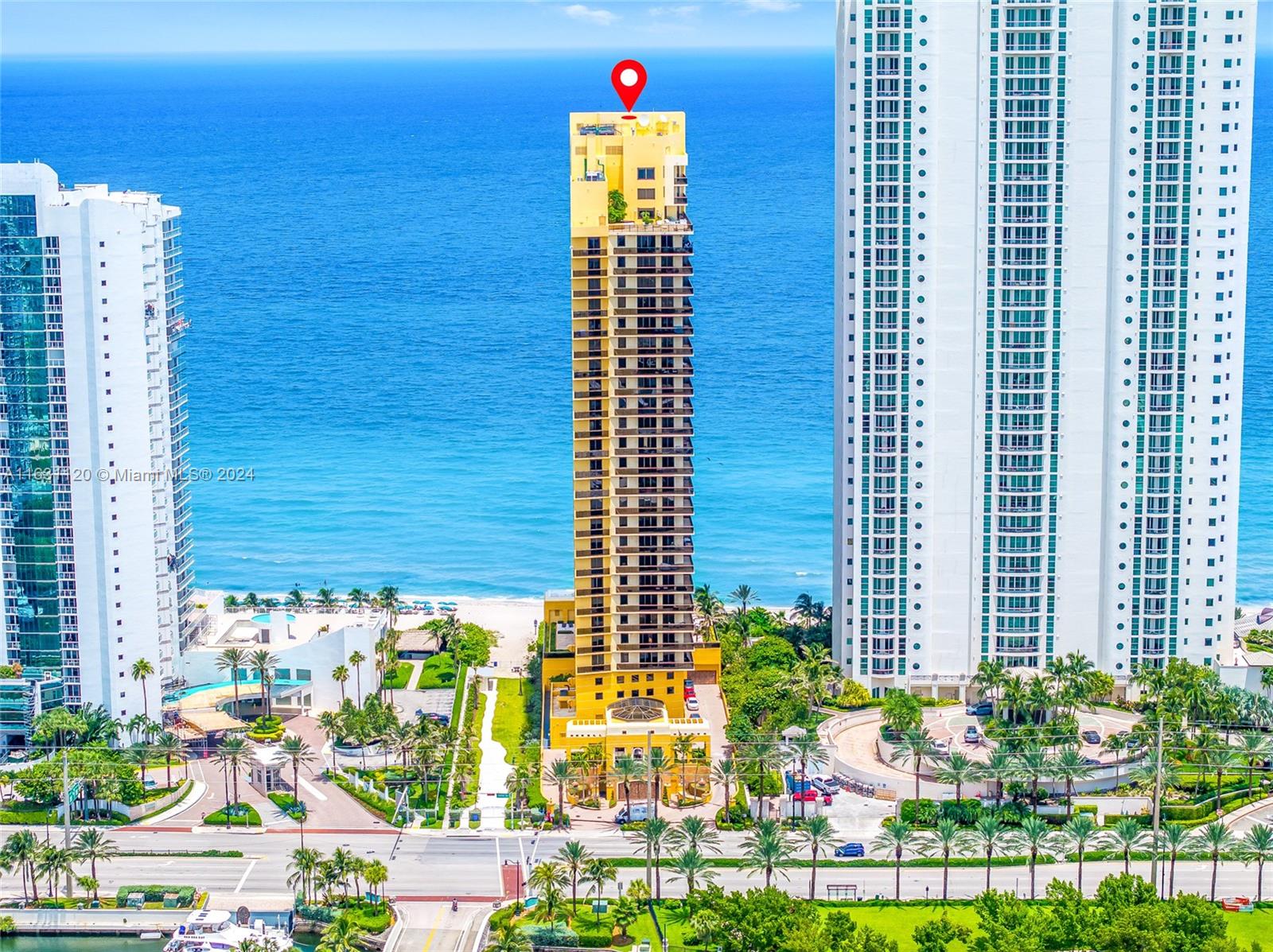 SAYAN CONDO - Residential