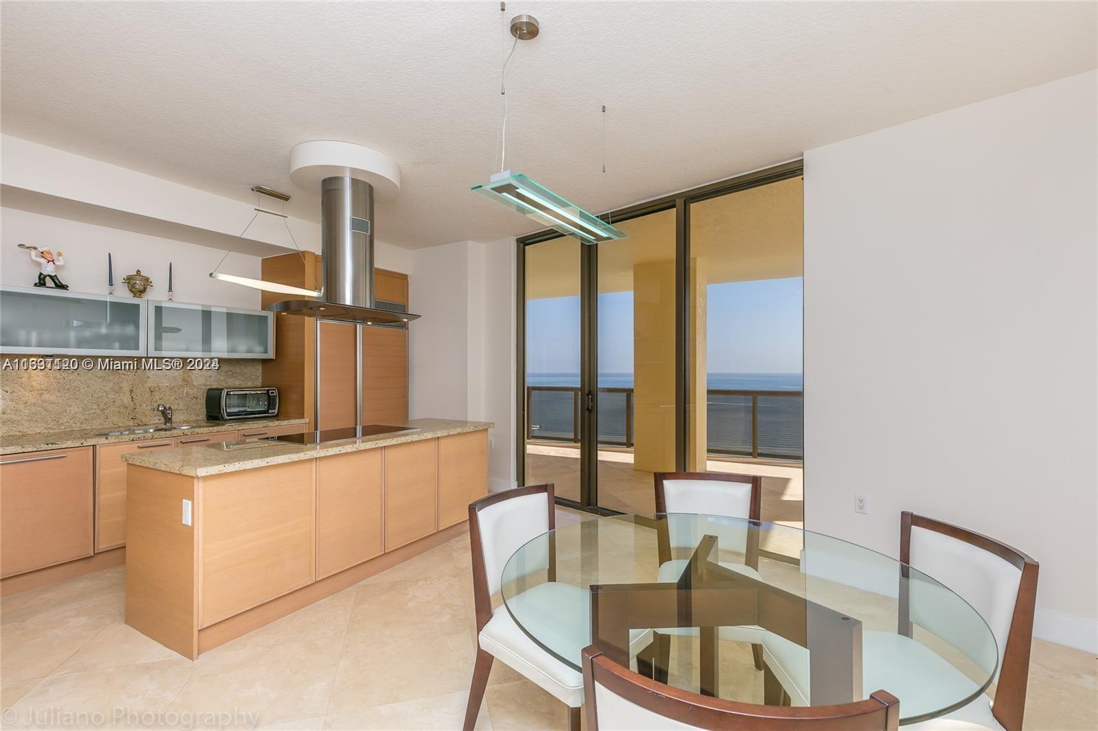 SAYAN CONDO - Residential