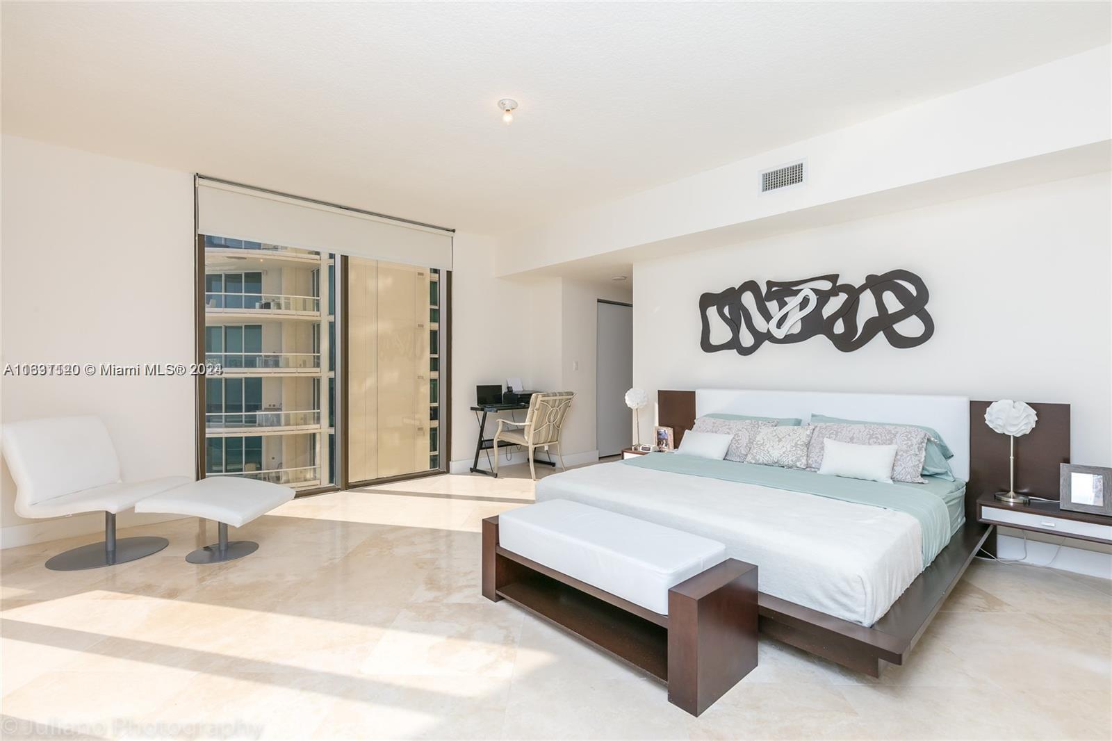 SAYAN CONDO - Residential