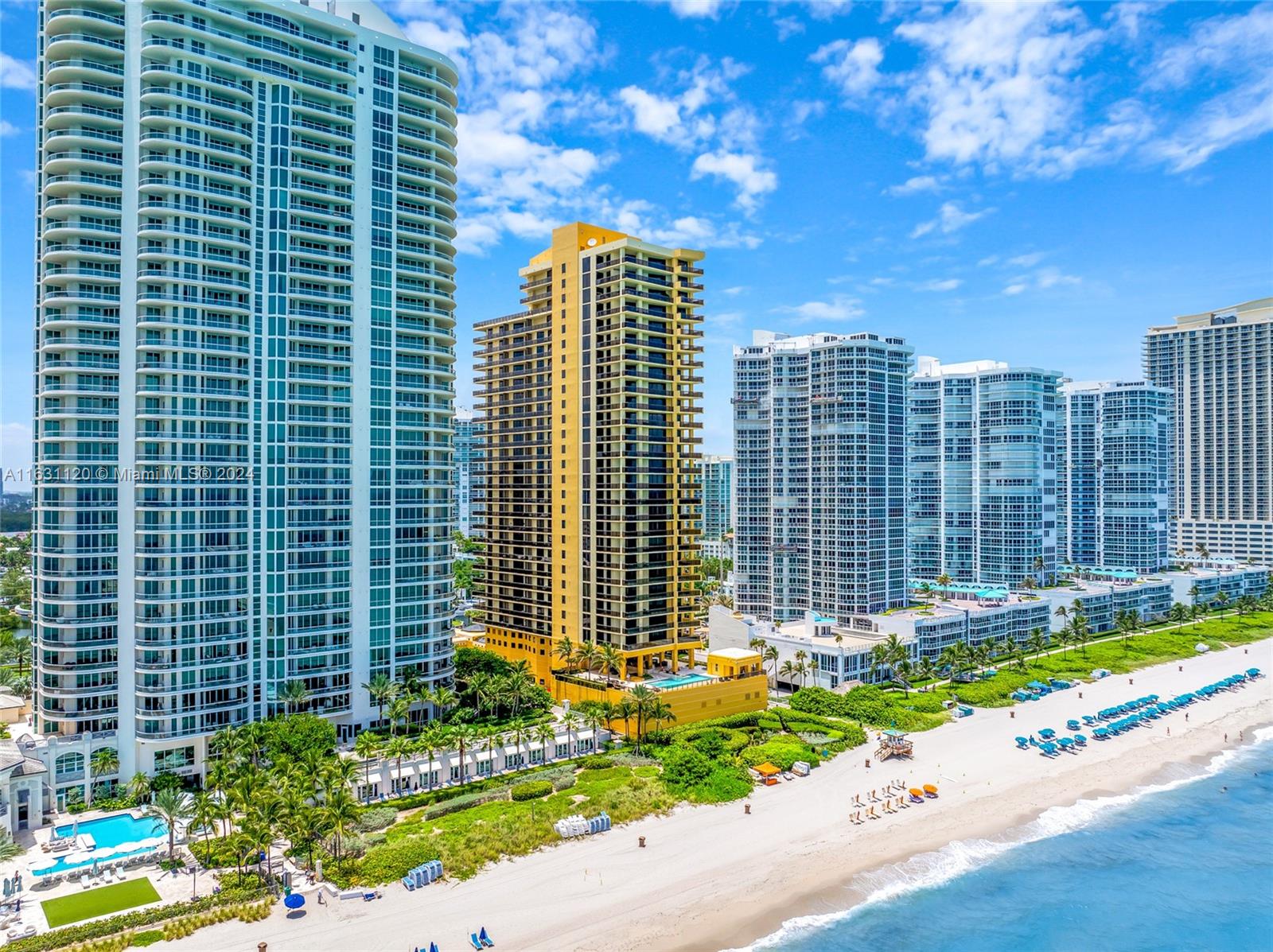 SAYAN CONDO - Residential