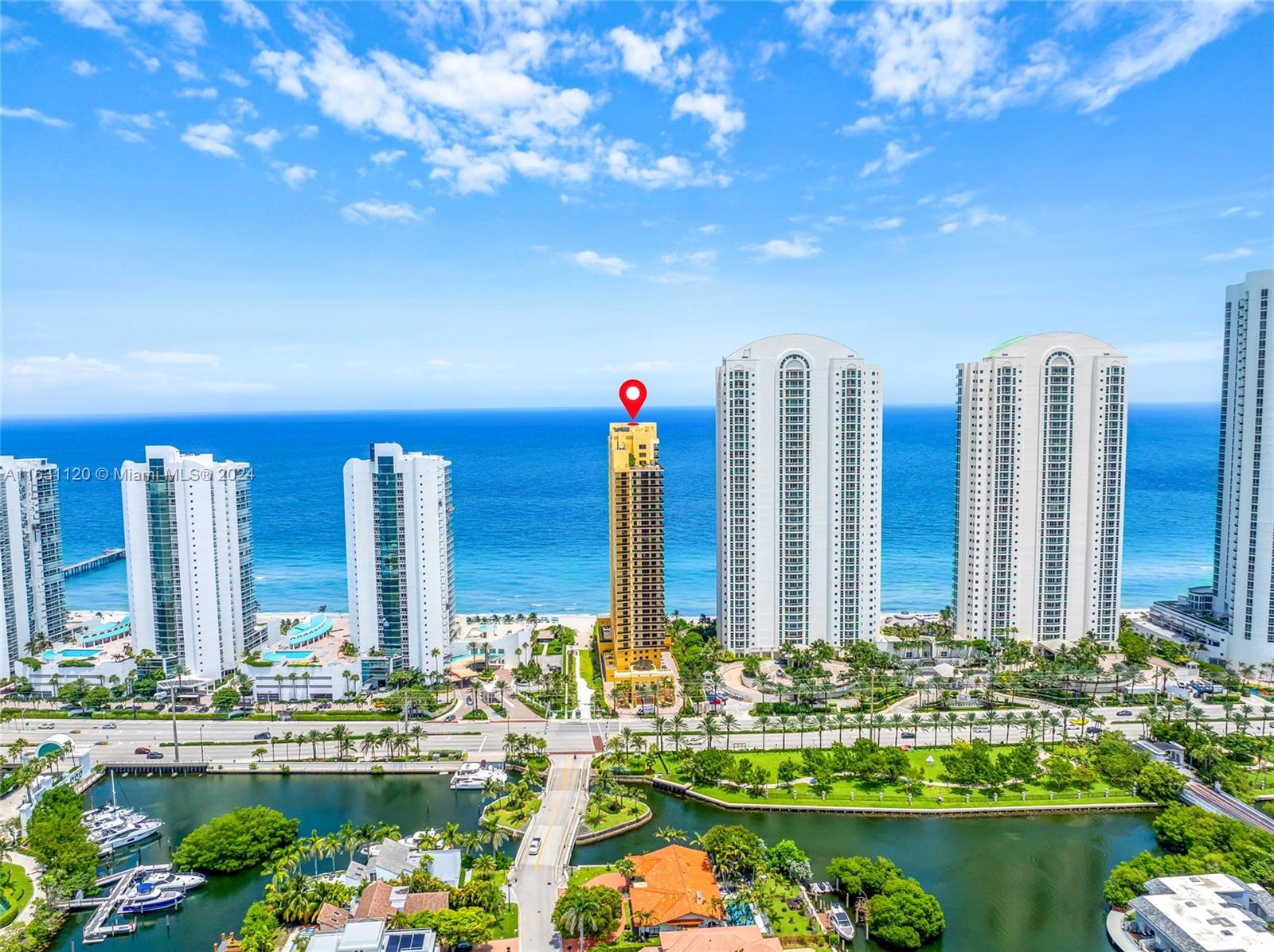 SAYAN CONDO - Residential