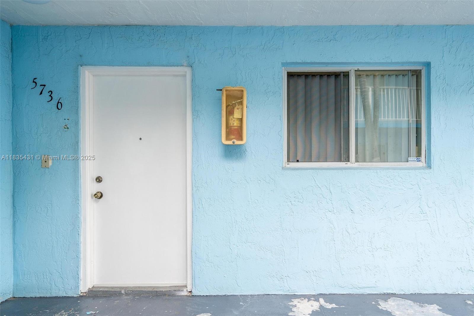 5736 W 26th Ave 5736, Hialeah, FL, 33016/$199,900 2 5736 W 26th Ave 5736