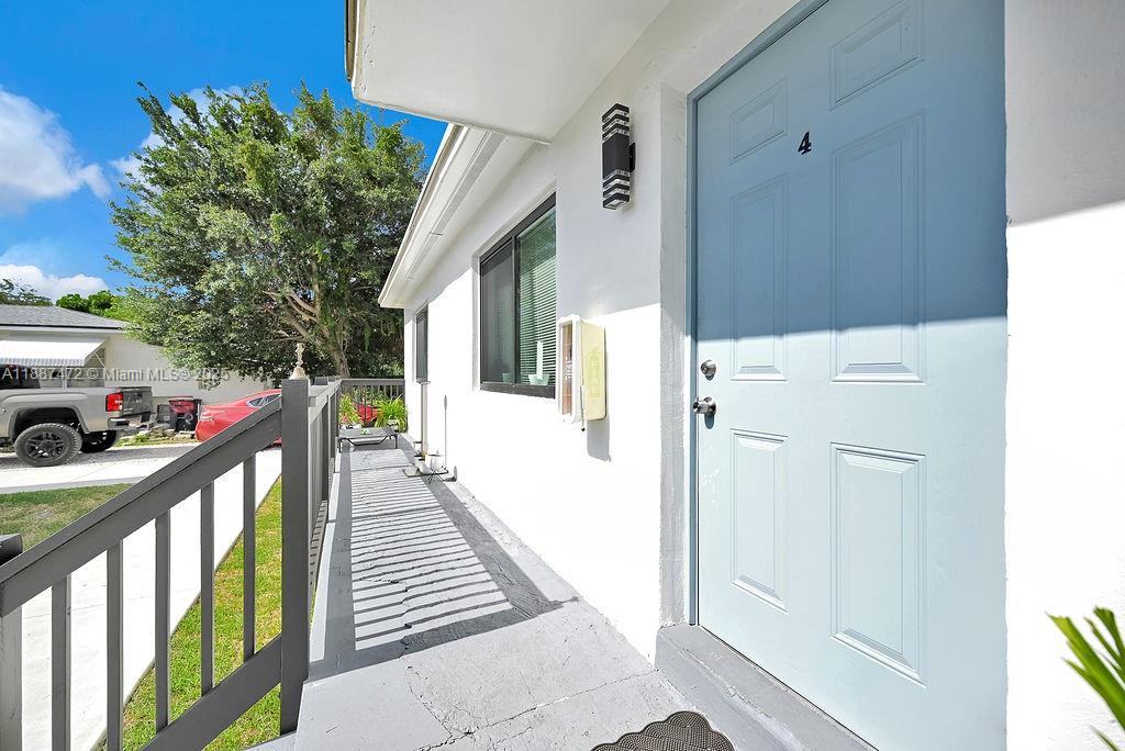 PALOMAR SUB - Residential Income