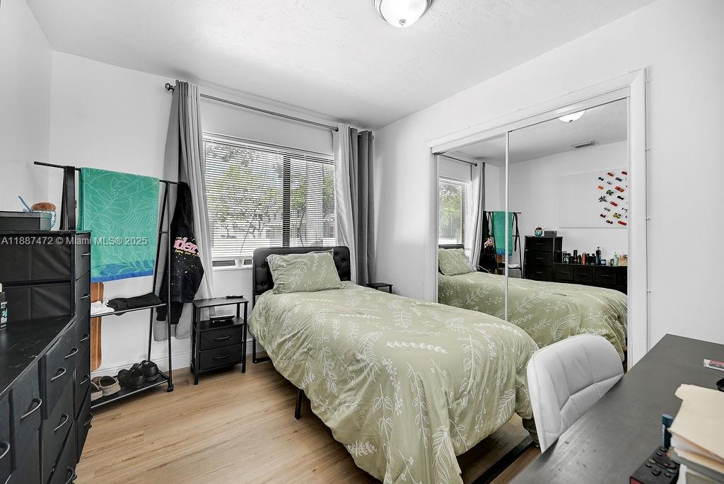 PALOMAR SUB - Residential Income