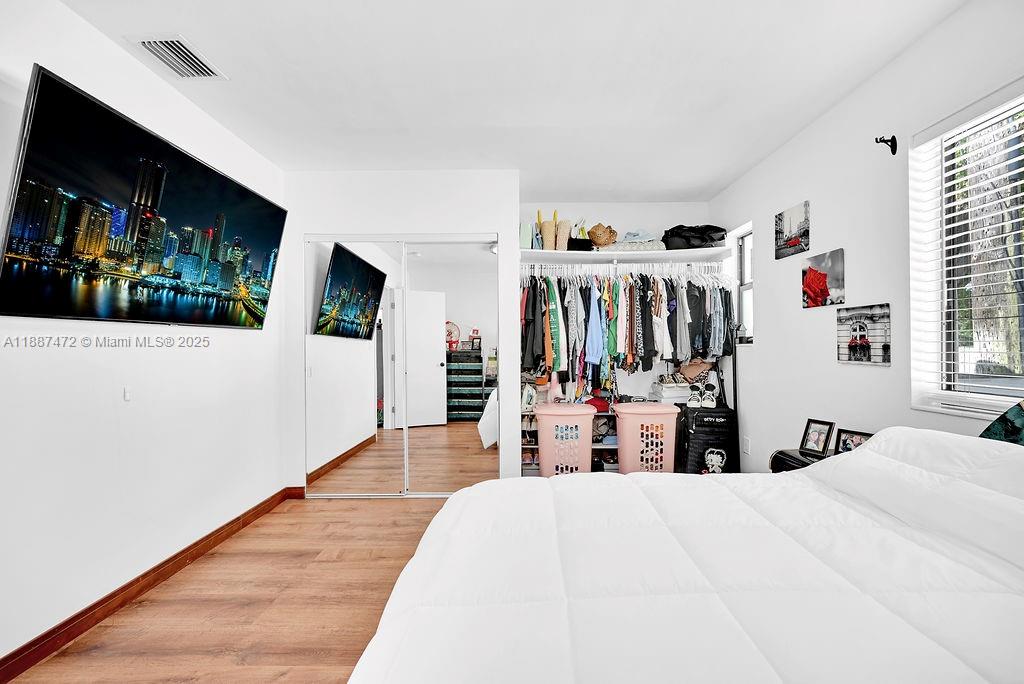 PALOMAR SUB - Residential Income