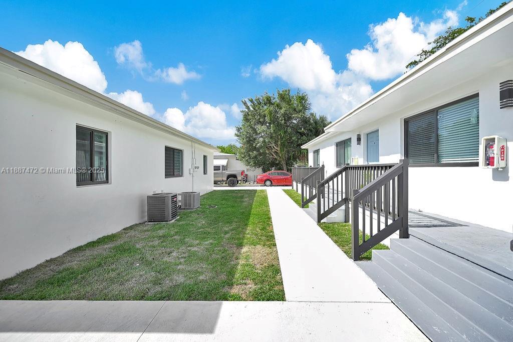 PALOMAR SUB - Residential Income