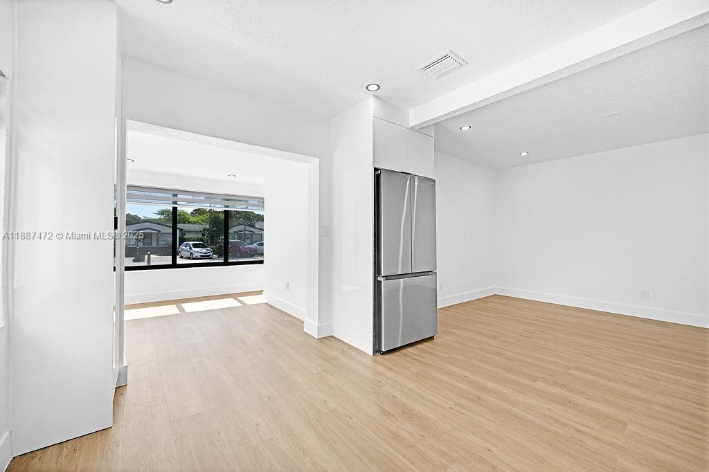 PALOMAR SUB - Residential Income